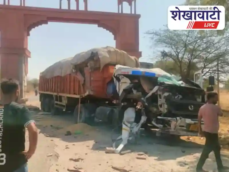 Truck cabin destroyed after hitting gate in Fatehpur highway accident