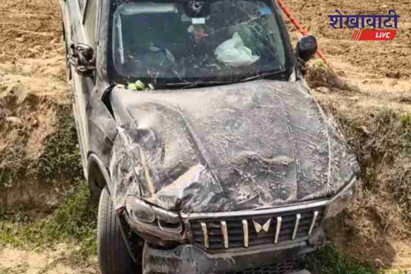 Overturned Scorpio near Dokwa village on Sadulpur-Churu highway