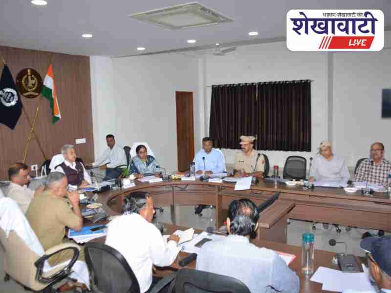 Sudarshan Pant addressing review meeting in Sikar for good governance