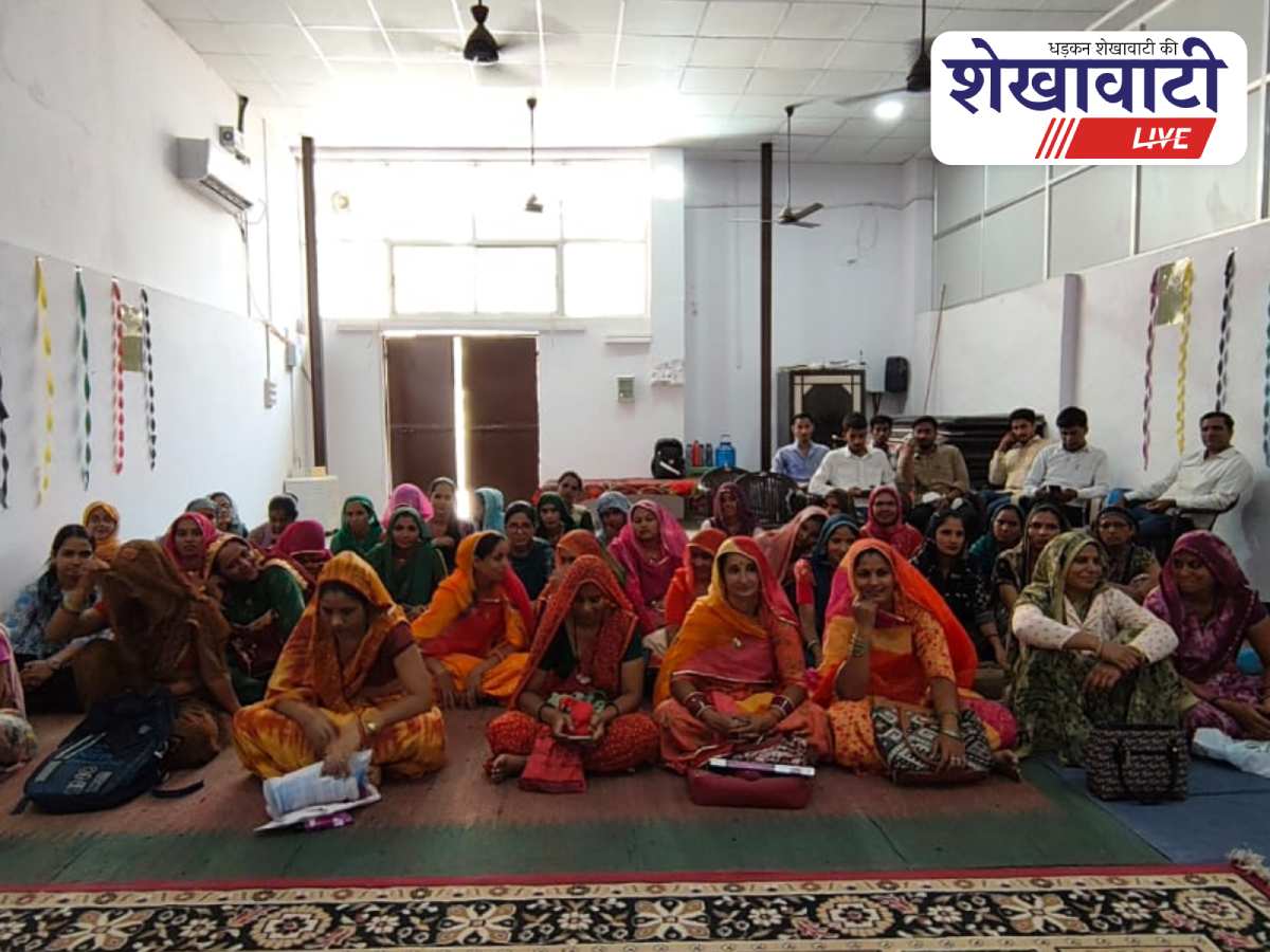 Rajivika SHG women in Sikar trained to sell aak fruits for income