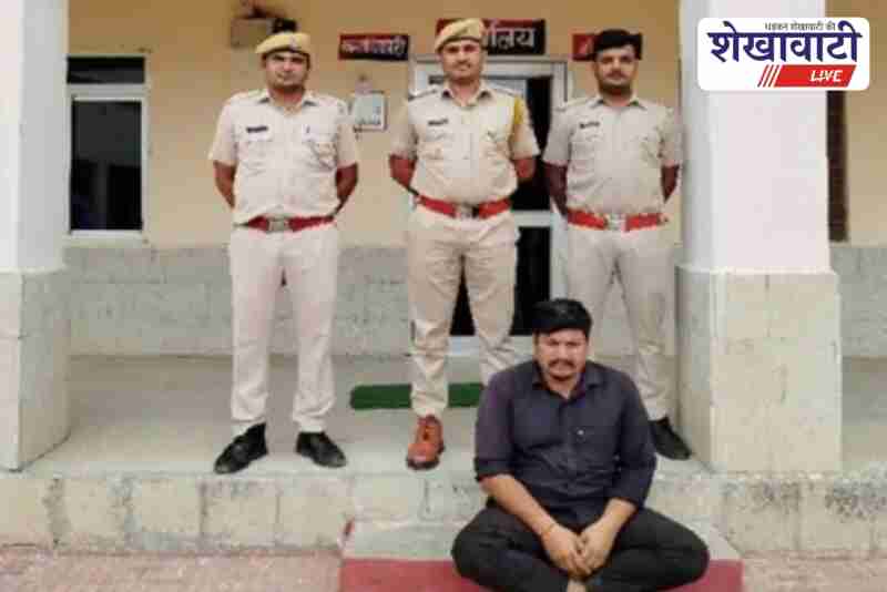 Churu police seizes 8 kg doda post from truck on NH-52