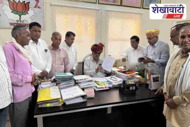 Delegation in Jhunjhunu submitted memorandum to join Panchayat