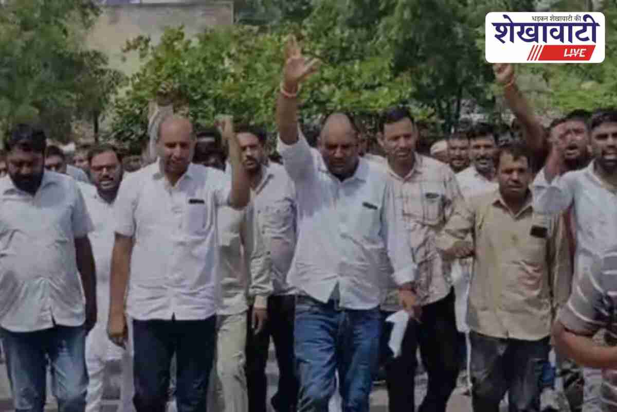 Truck owners protest in Sujangarh over suspended RC issues