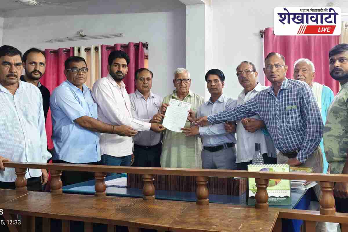 Jat Mahasangh leaders submit memorandum against smart meter scheme