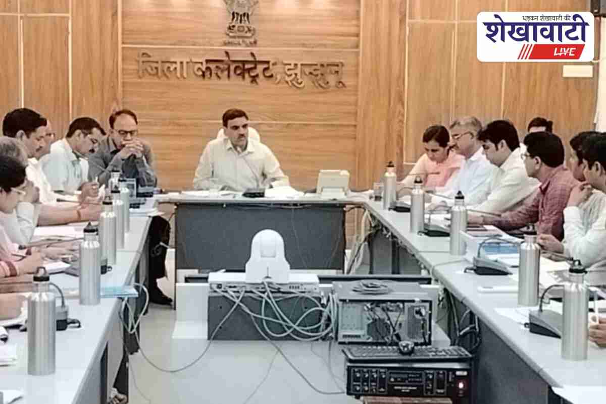 Jhunjhunu Collector Dr. Arun Garg giving monsoon safety orders