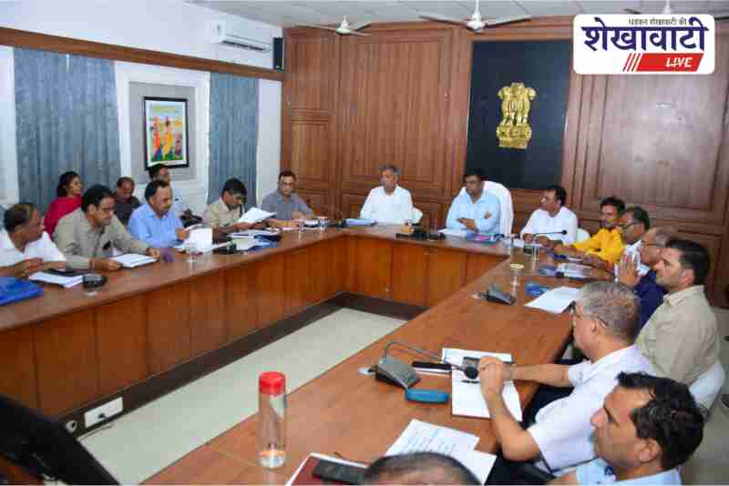 Sikar minister Sanjay Sharma reviews government schemes in district meeting