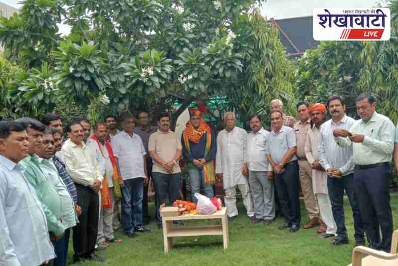 Sarvesh Mathur honoured in Sikar after promotion to senior secretary