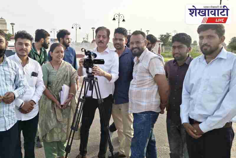 Students learn electronic media production at Shekhawati University