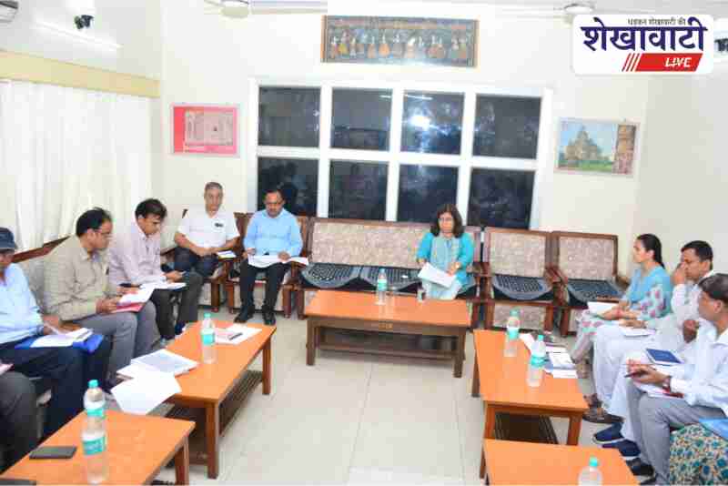 Aarti Dogra chairs review meeting on welfare schemes in Sikar
