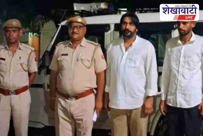 Police seize doda posta and opium from car in Churu
