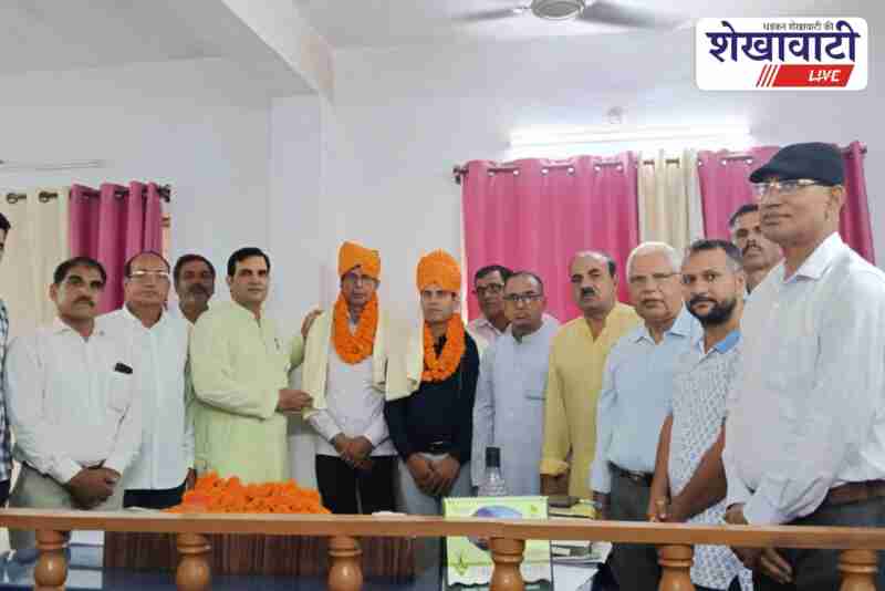 Jhunjhunu Chidawa tehsildar Ramkumar Poonia honored by Jat Mahasangh