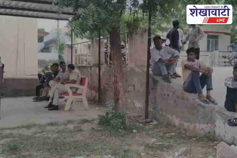 22 year old youth commits suicide in Ratangarh room hanging