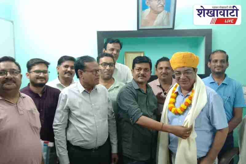 Tehsildar Sajjan Lata honoured during farewell in Ratangarh, Churu