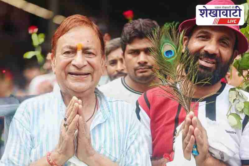 Rajasthani actors Shirish Kumar and Suresh Meena at Khatushyam temple