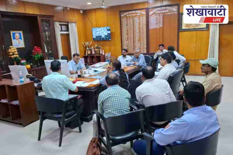 Sikar collector chairs CSR and investment promotion review meeting