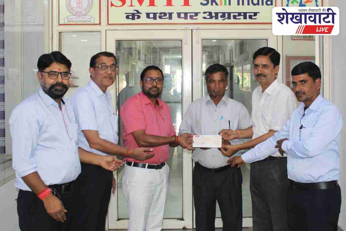 Jyoti Maheshwari Foundation donates 50k under Shiksha Sarathi scheme in Bagad