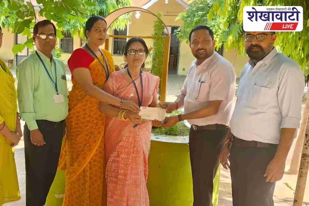 Bagar school girls receive financial aid from Jyoti Maheshwari Foundation
