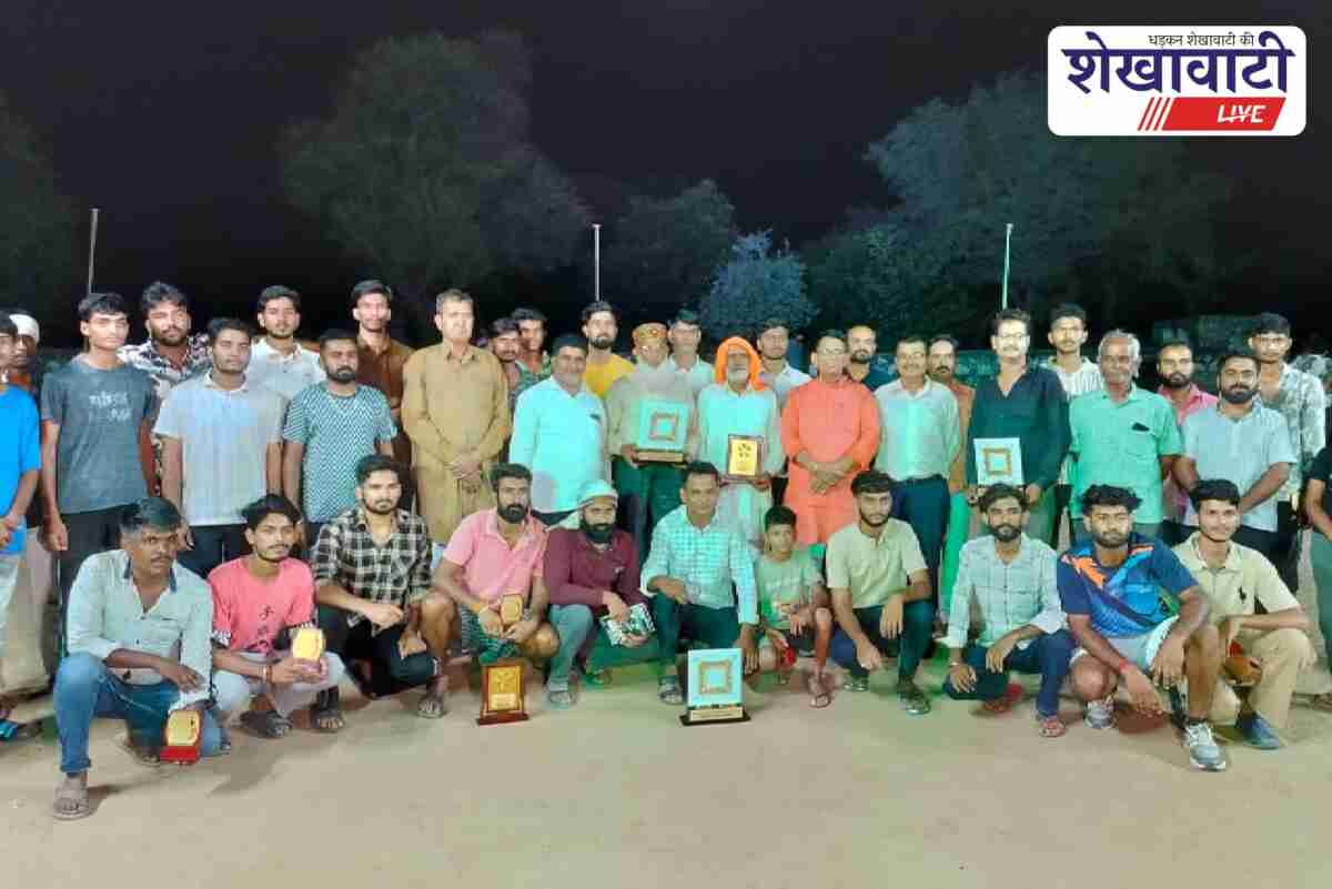 Volleyball tournament in Mandawa Durana village, winners honored on stage