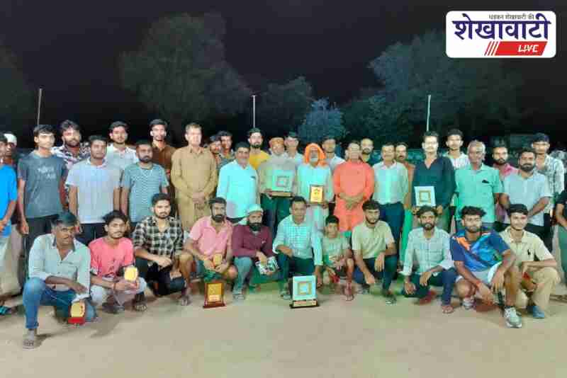 Volleyball tournament in Mandawa Durana village, winners honored on stage