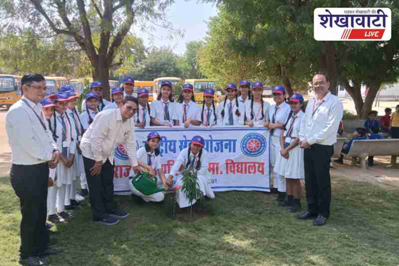 NSS students clean campus during one-day camp in Jhunjhunu school