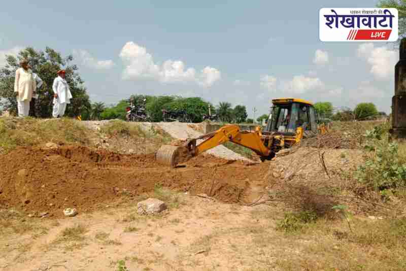 Officials remove encroachment from cremation road in Raipura Jagir village