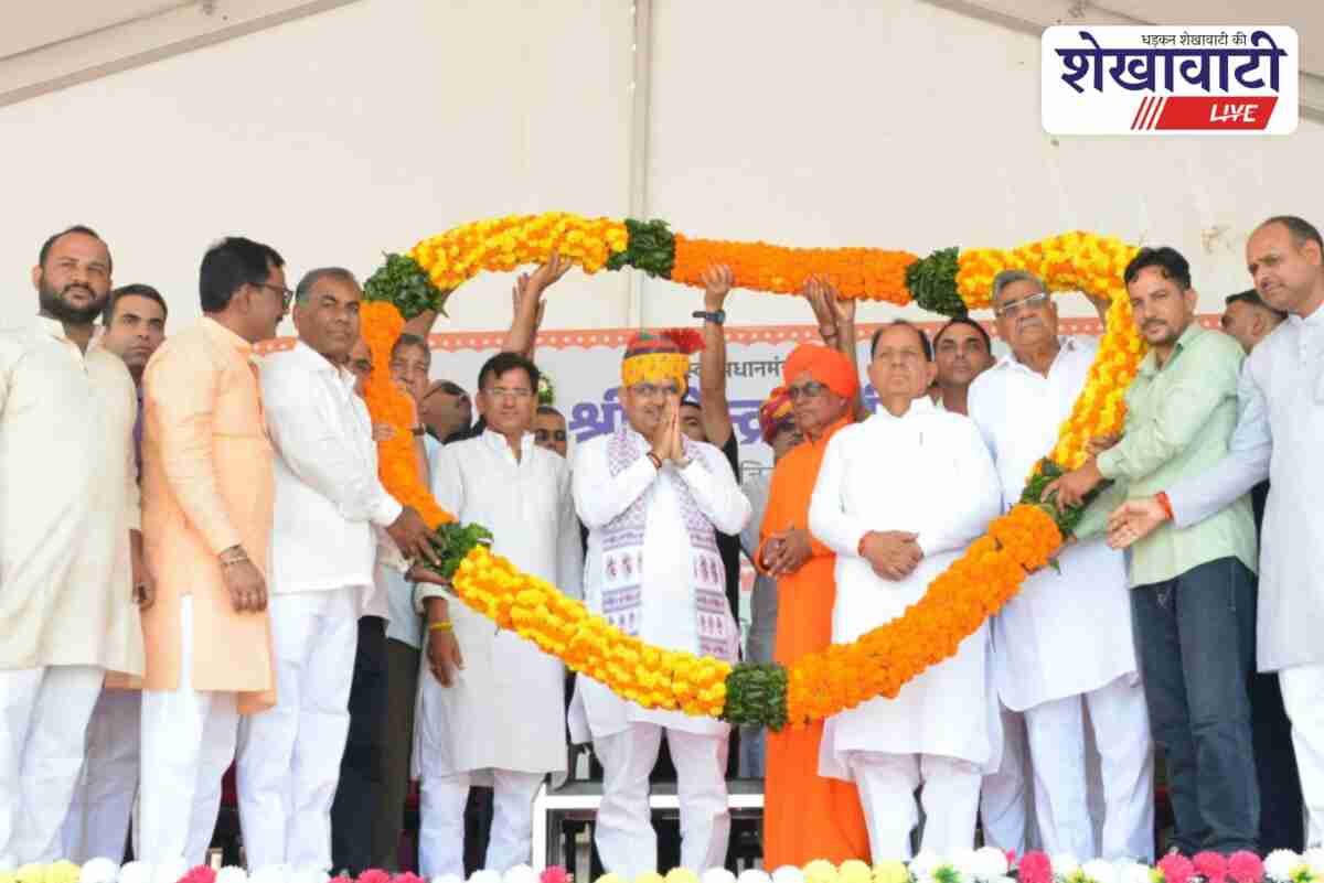 Chief Minister Bhajanlal Sharma administers drug free oath to youth in Sikar