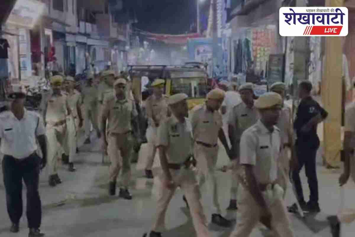 Police flag march in Ratangarh before Diwali to ensure safety
