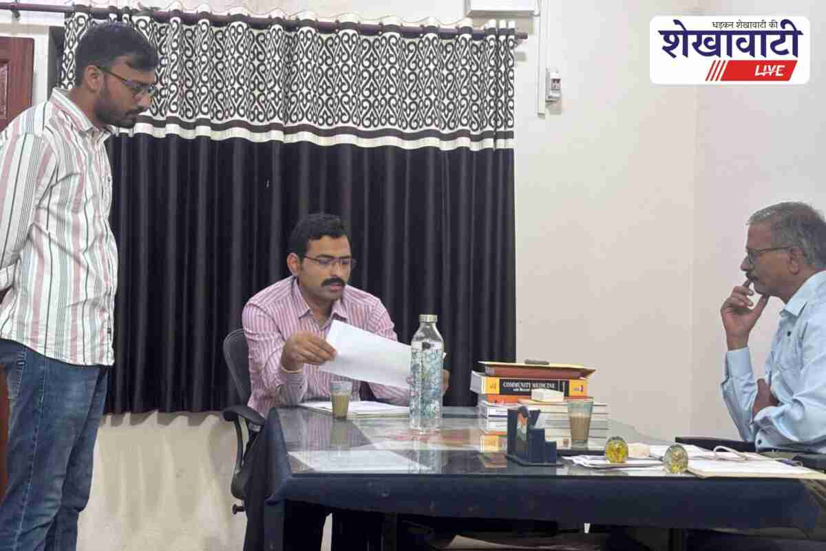 SDM Sunil Kumar inspects BCMO office in Churu and reviews health services