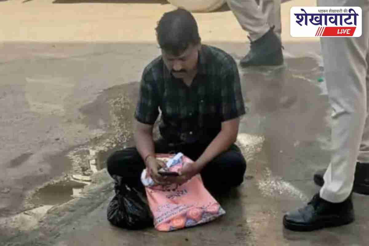 Villagers save ex-bank manager from self-immolation outside Jhunjhunu bank