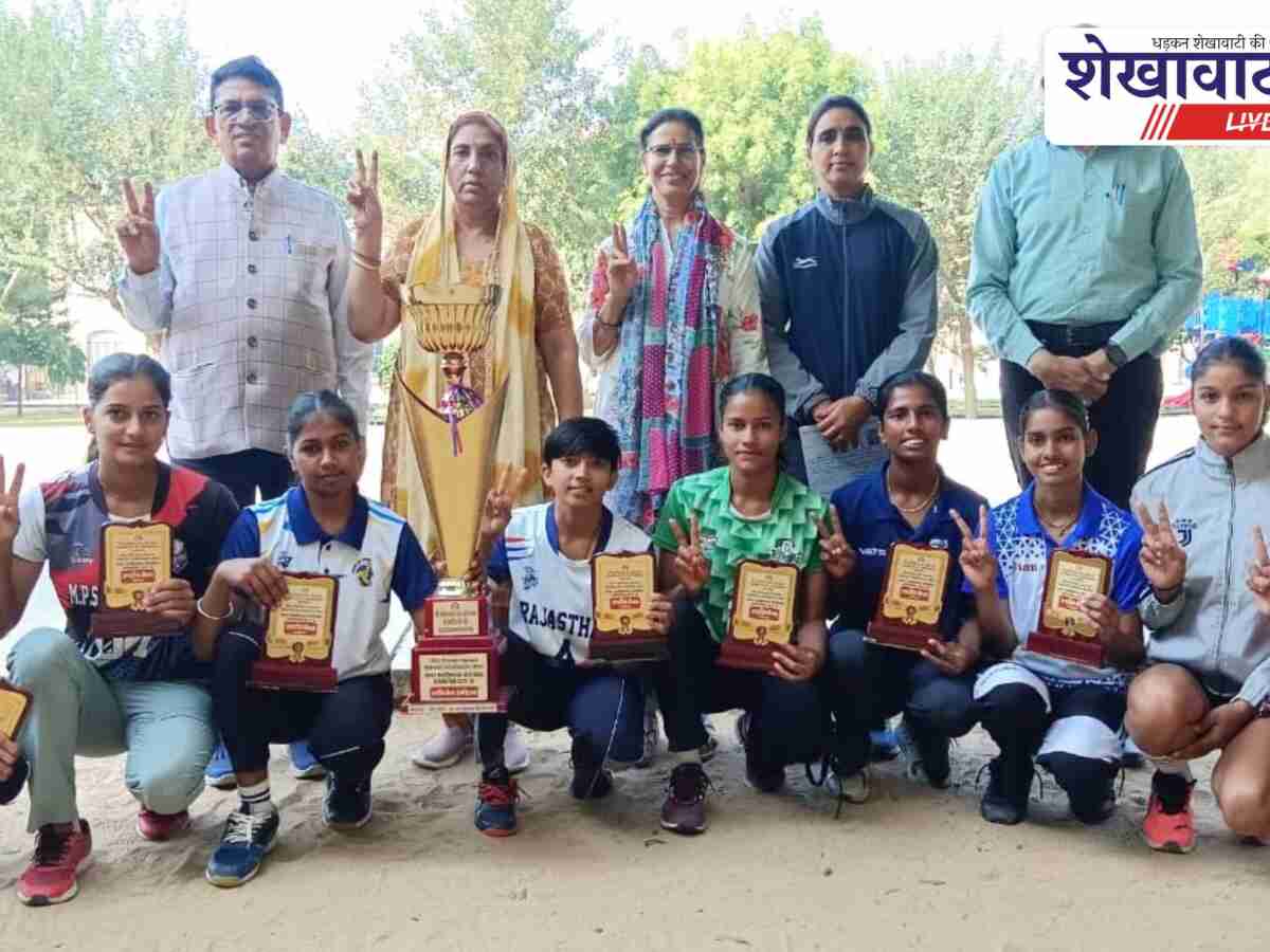 न्यू राजस्थान कॉलेज झुंझुनूं की वॉलीबॉल टीम उपविजेता, खिलाड़ियों का सम्मान