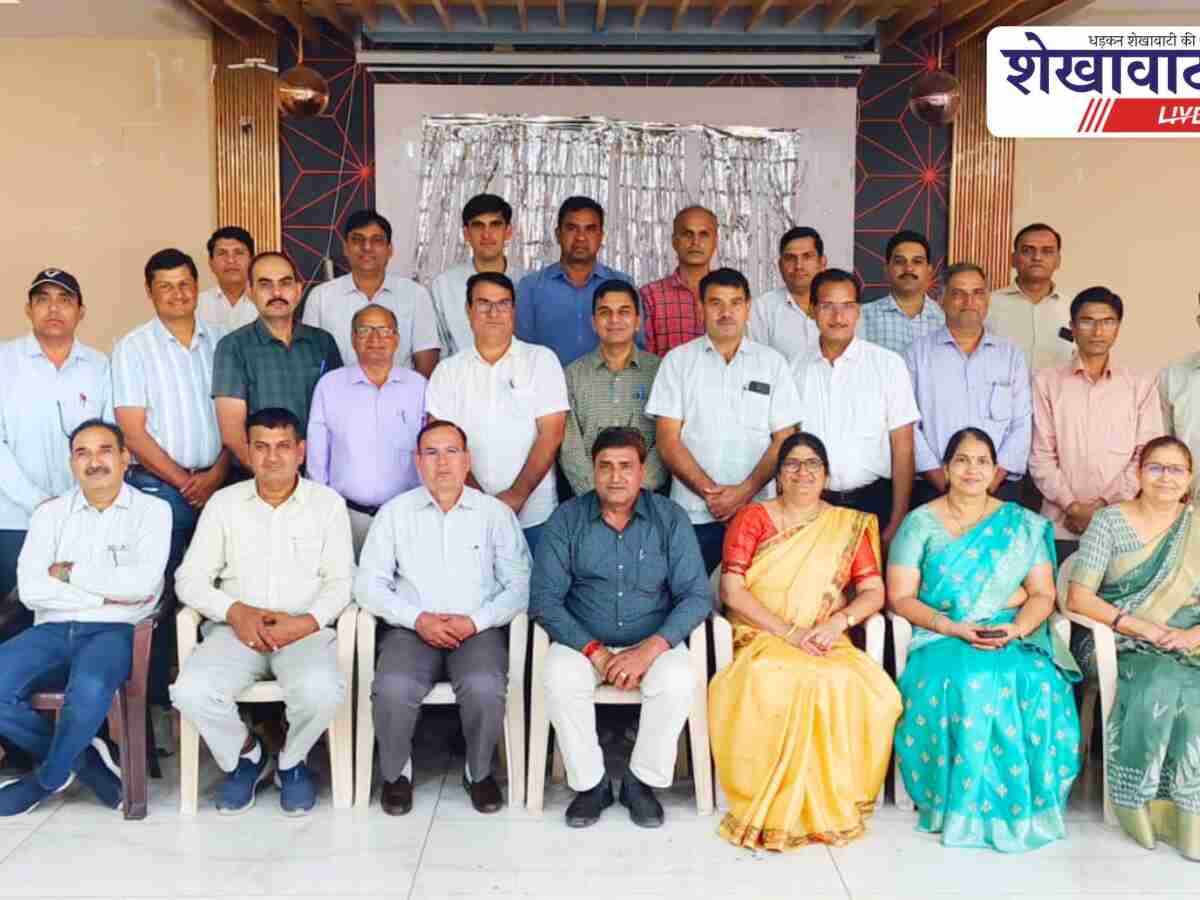 रेसा जिला अधिवेशन में शिक्षाधिकारियों का सम्मान, उठे वेतन मुद्दे
