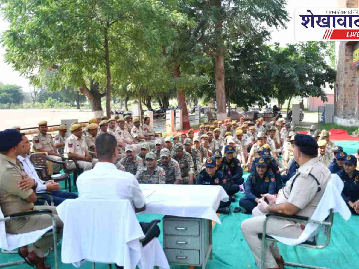 झुंझुनूं में पुलिस अधीक्षक ने जवानों संग मनाई दीपावली