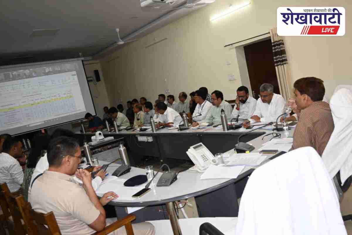 Jhunjhunu Collector reviews patta registration and babool removal action