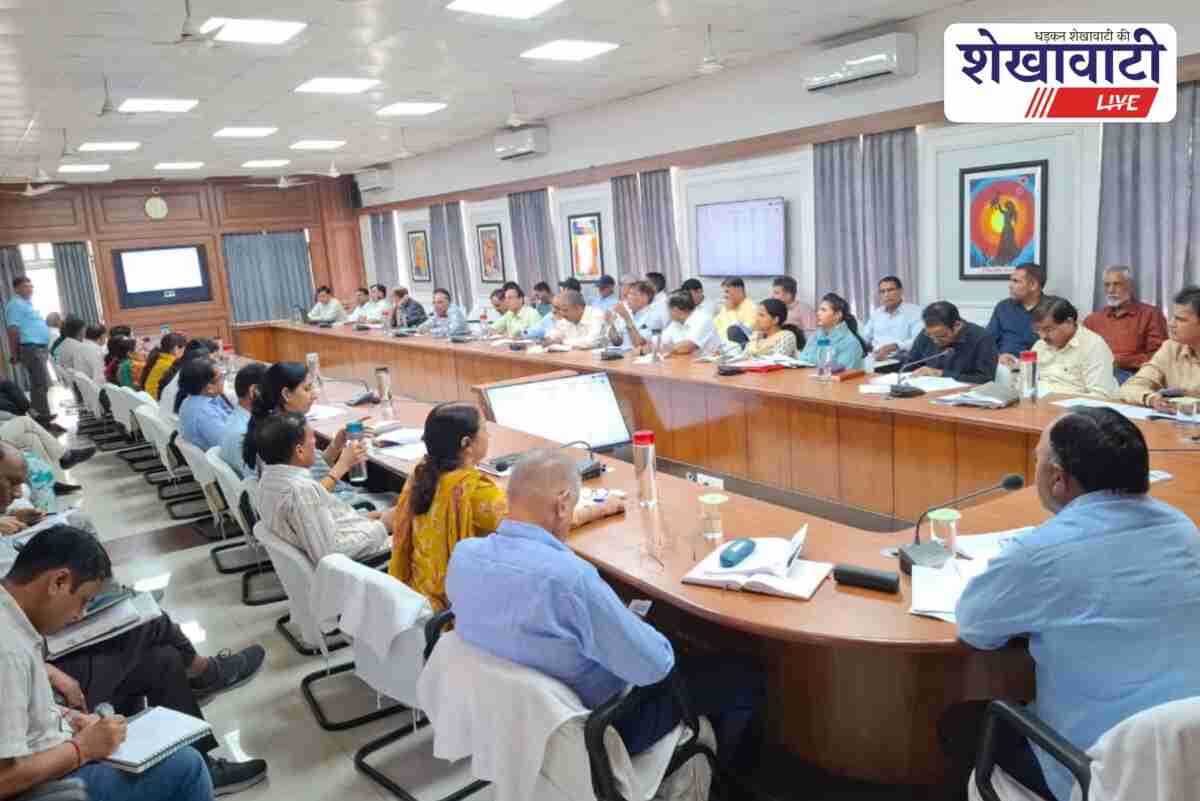 ADM Sikar chairs weekly review meeting on e-file and schemes progress