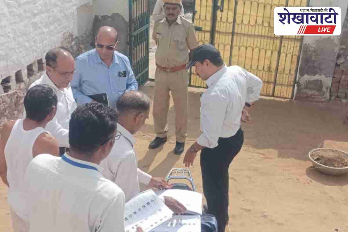 Collector Abhishek Surana reviews SIR-2026 work in Sardarshahar villages