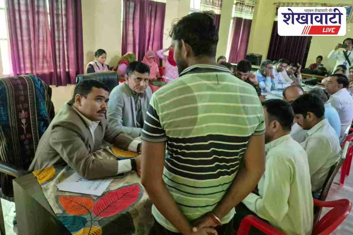 Churu Collector Abhishek Sorana listens to villagers’ grievances at Rajgarh