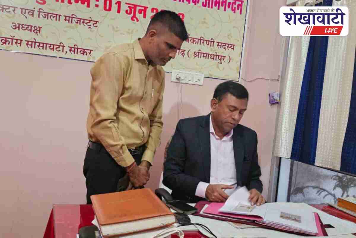 Former DGP Ravi Prakash Mehrada inspects Ajitgarh Red Cross office