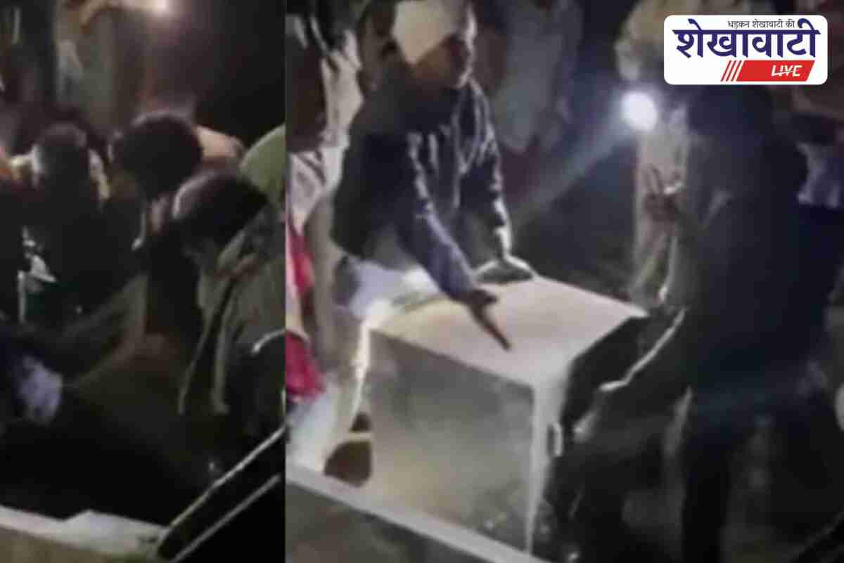 Old strongbox found during excavation in historic haveli of Hasampur Sikar