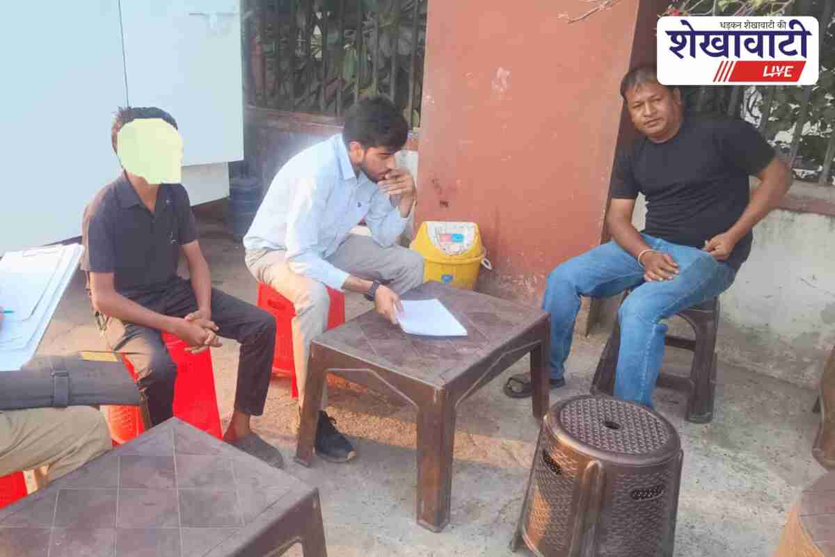 Sikar administration rescues minor child labour from food cart