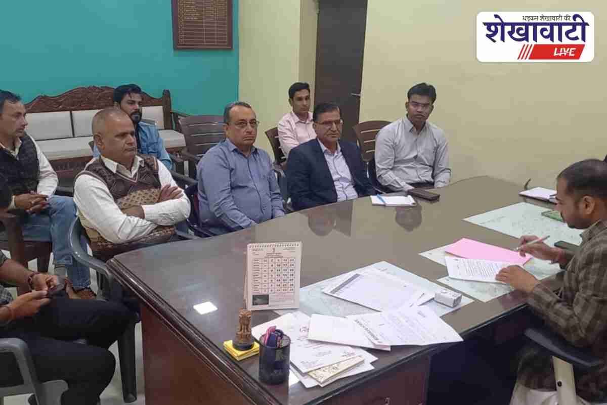 Election officers review voter list SIR progress in Laxmangarh