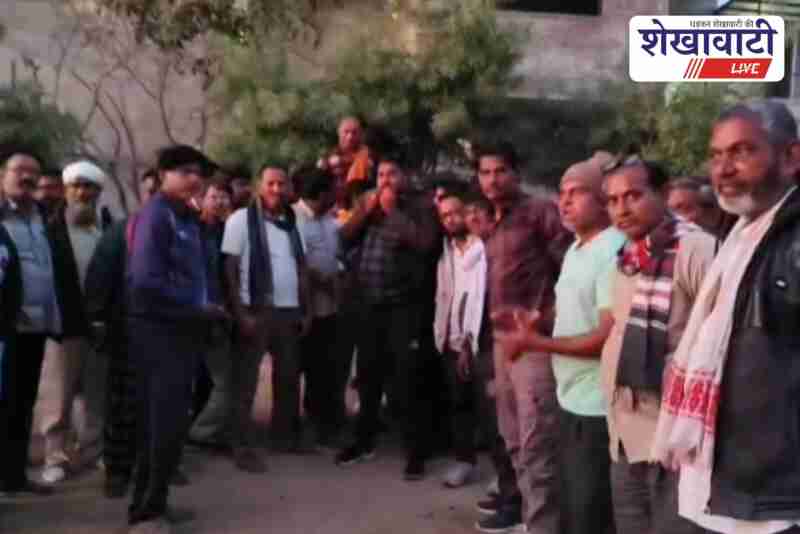 Ratanagarh tempo drivers discuss traffic changes and difficulties