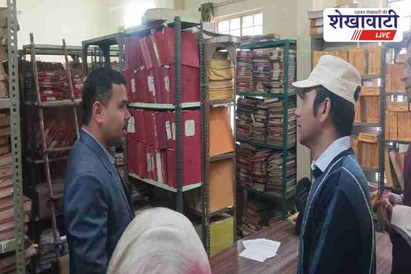 Churu collector inspects treasury office and circuit house facilities