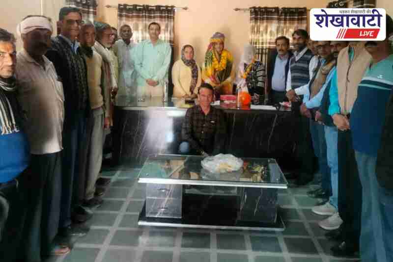 Kajra Panchayat administrator Manju Tanwar assumes charge amid villagers’ welcome